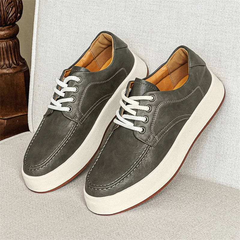 Paris Roamer Sneakers