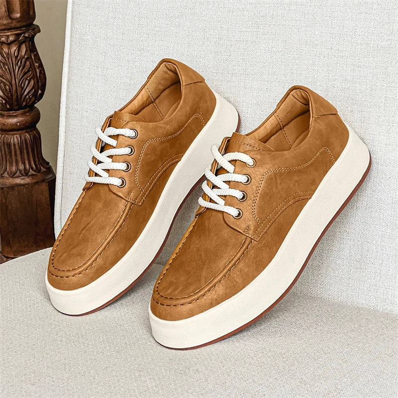 Paris Roamer Sneakers